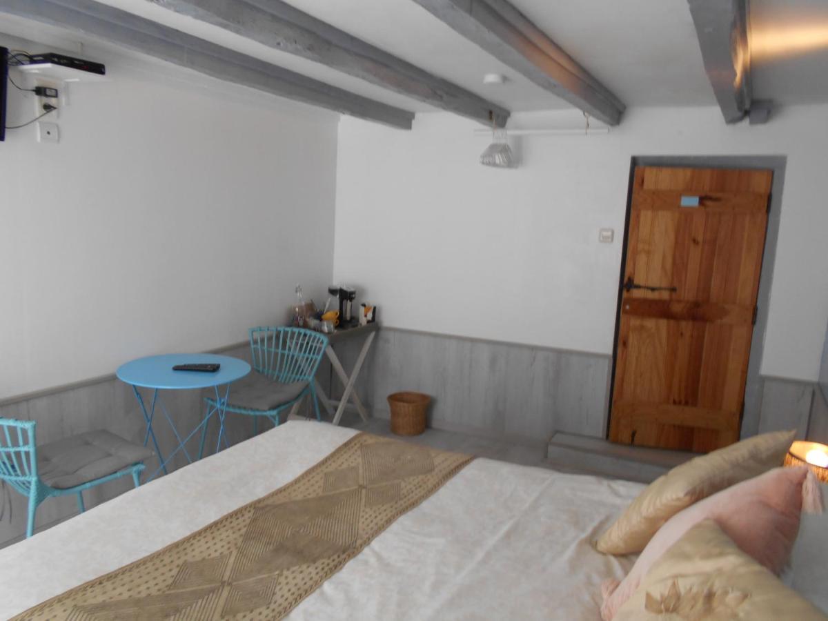 Les Landes Hotell Saint-Pardoux-Corbier Eksteriør bilde